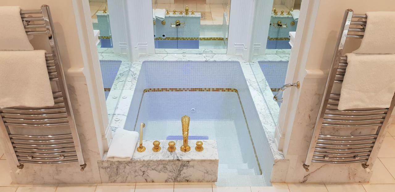 White House - Luxury Pousada *